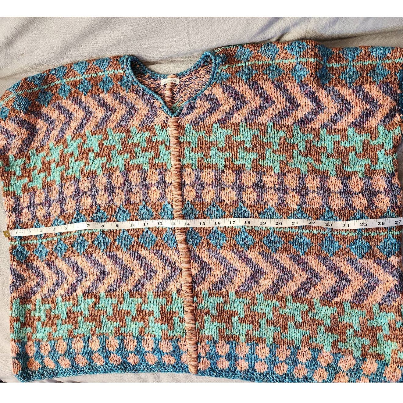Vintage Joan Vaas Hand Knit Sweater Short Sleeve V-Neck Oversized Geometric