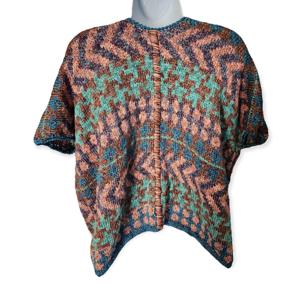 Vintage Joan Vaas Hand Knit Sweater Short Sleeve V-Neck Oversized Geometric