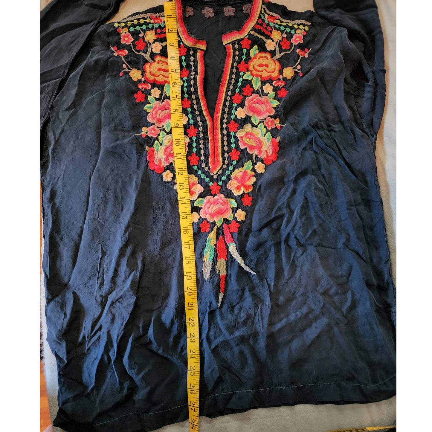 Johnny Was Navy Blue Floral Embroidered Tunic Blouse size small