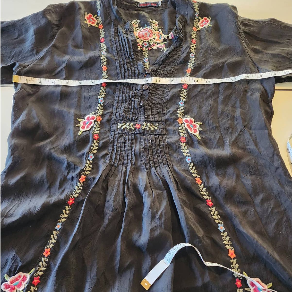 Johnny Was Black Floral Tunic Dress Size Small