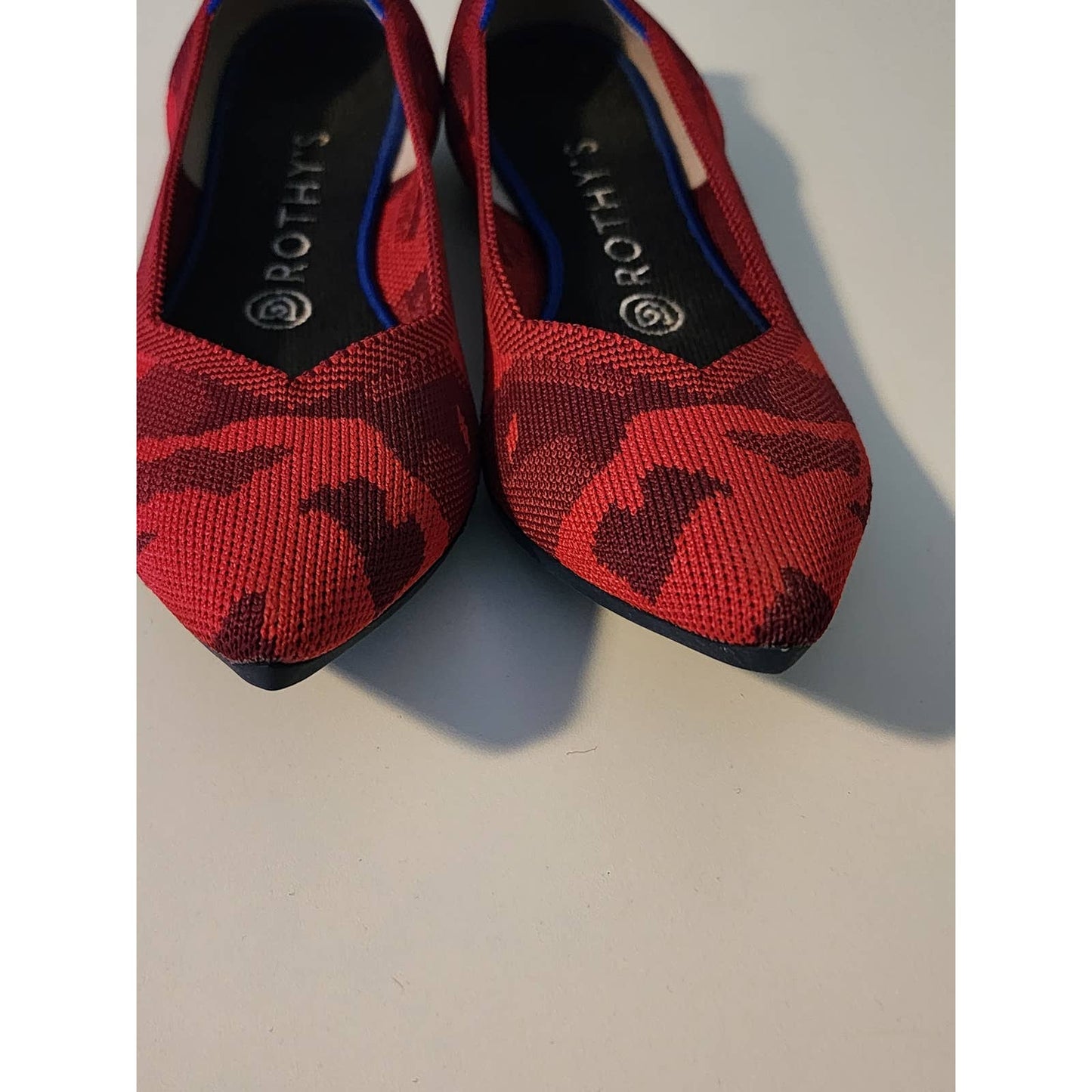 Rothy's The Point in Red Camo Size 8