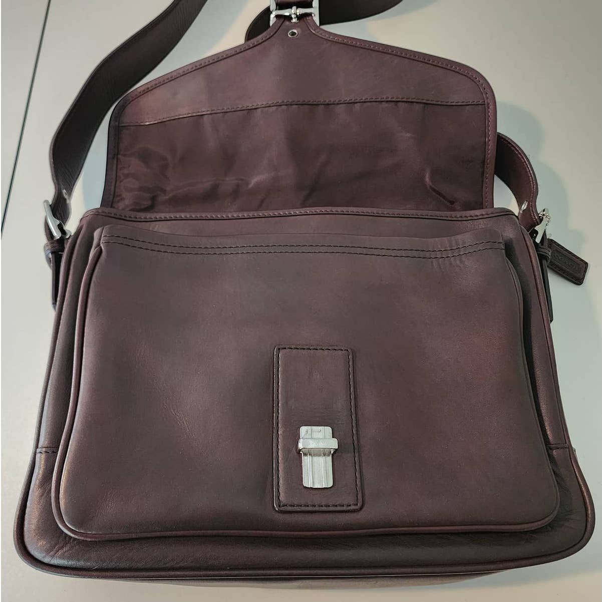 Coach Brown Leather Messenger Laptop Bag Buckle Flap Front