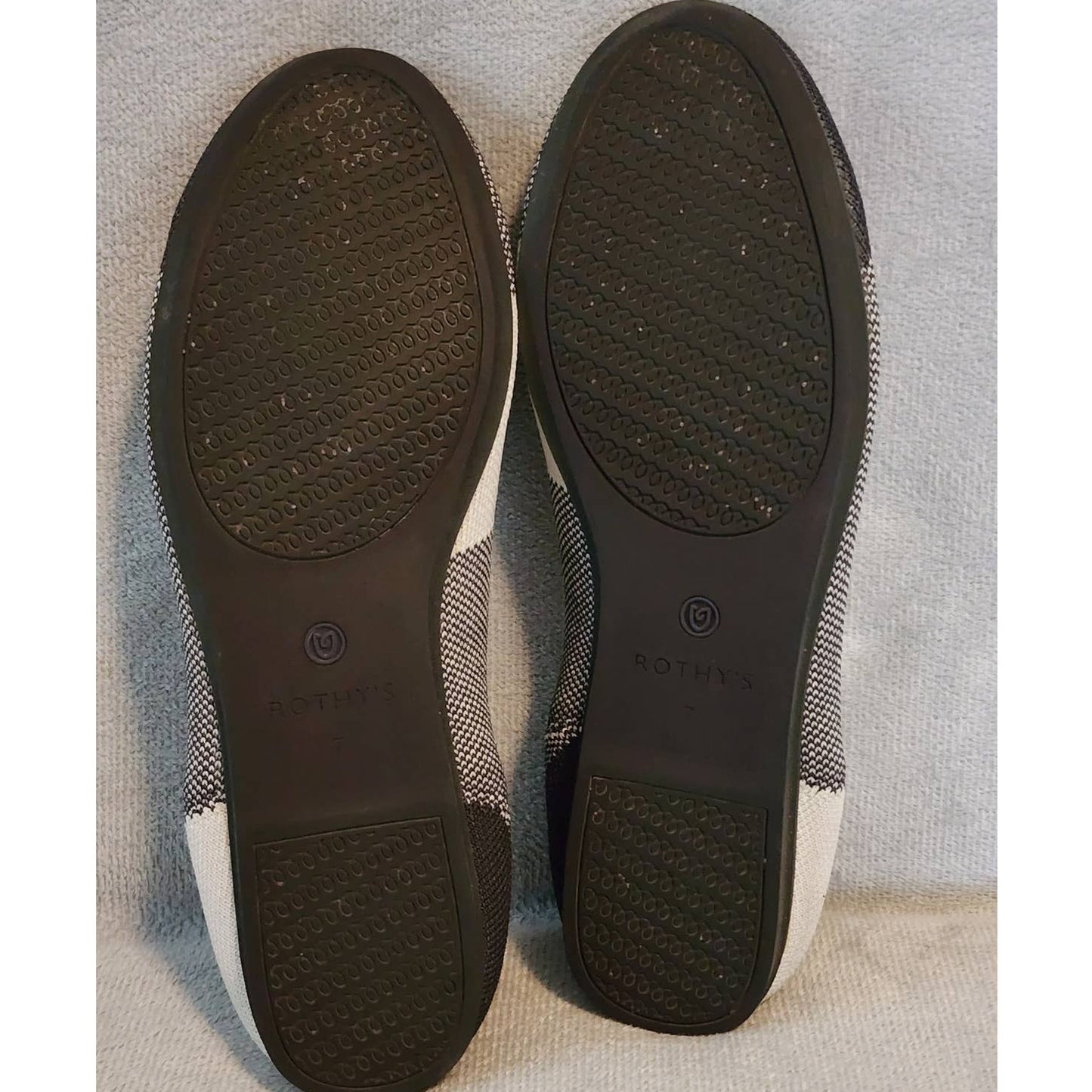 Rothy's Black & White Captoe Plaid Round Toe Flat Size 7