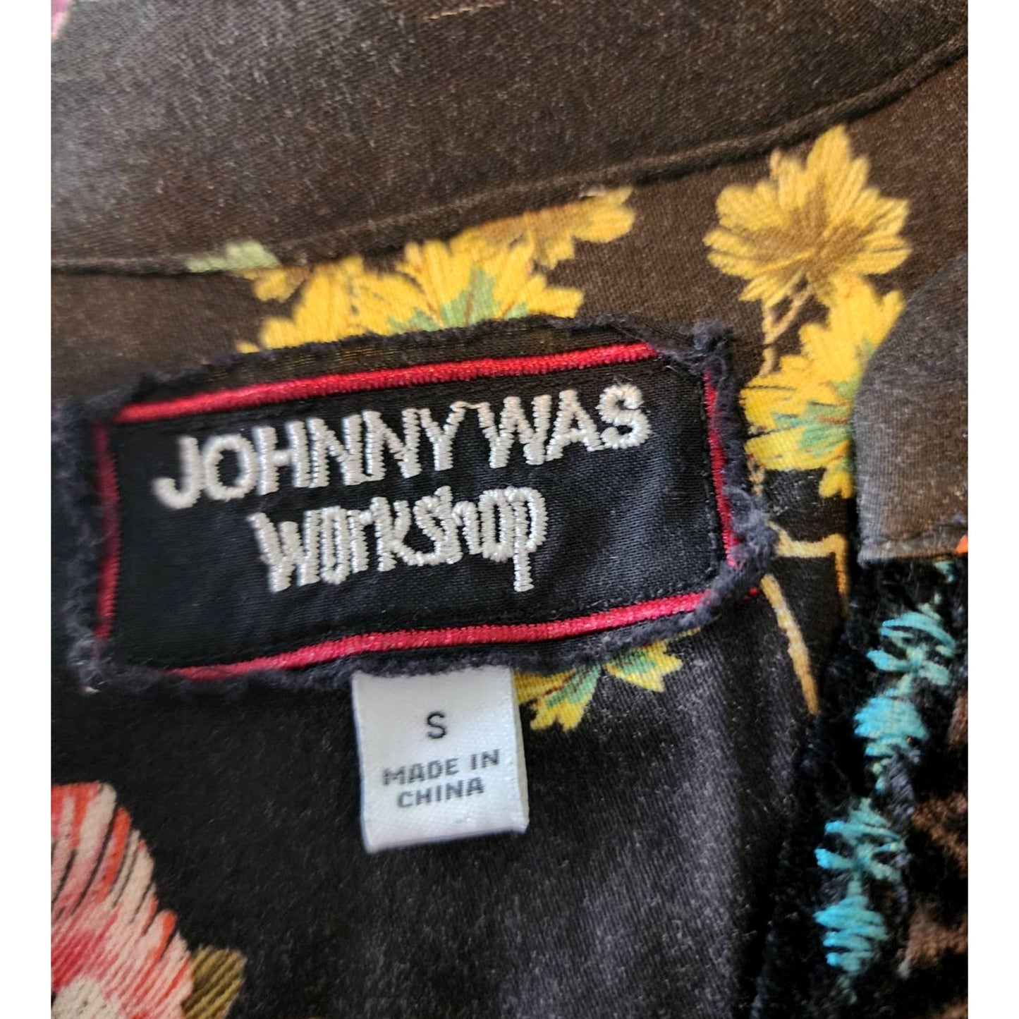 Johnny Was Black Floral Blouse V Neck with Velvet Trim Size Small