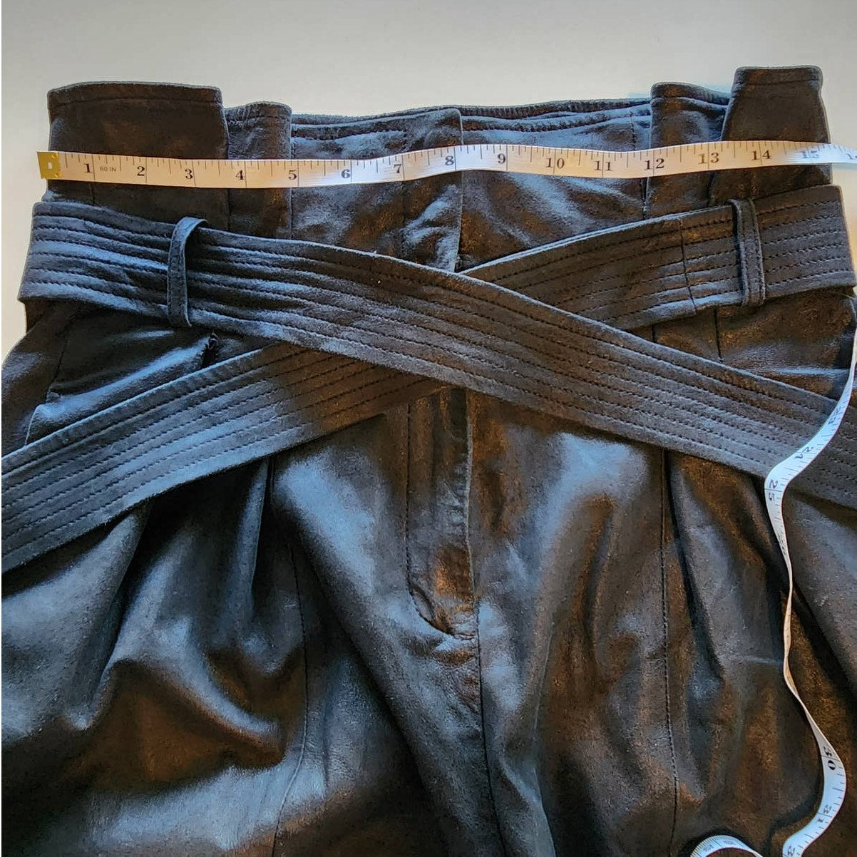 LaMarque Jaira Black Leather Shorts Paper Bag Belted Size Medium