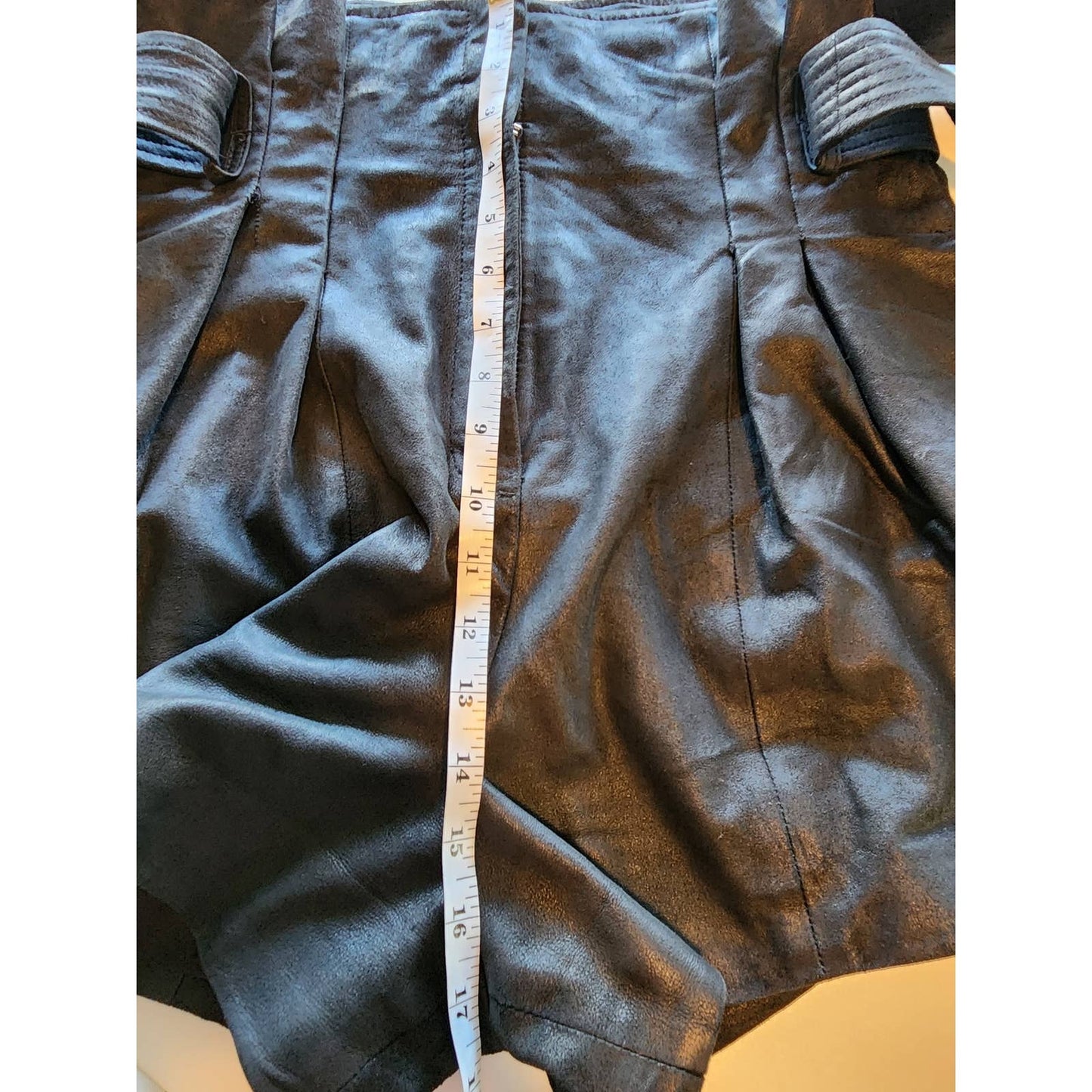 LaMarque Jaira Black Leather Shorts Paper Bag Belted Size Medium